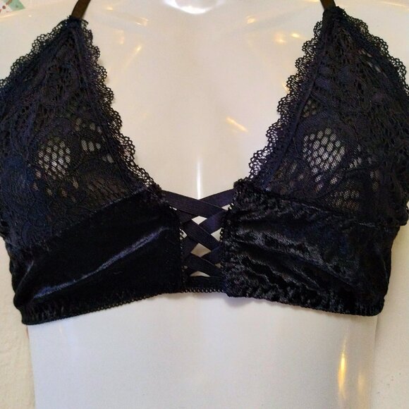 Ella Lust (2XL) Black Velvet, Floral Lace, and Sheer Lingerie Set - NWOT - Picture 3 of 10